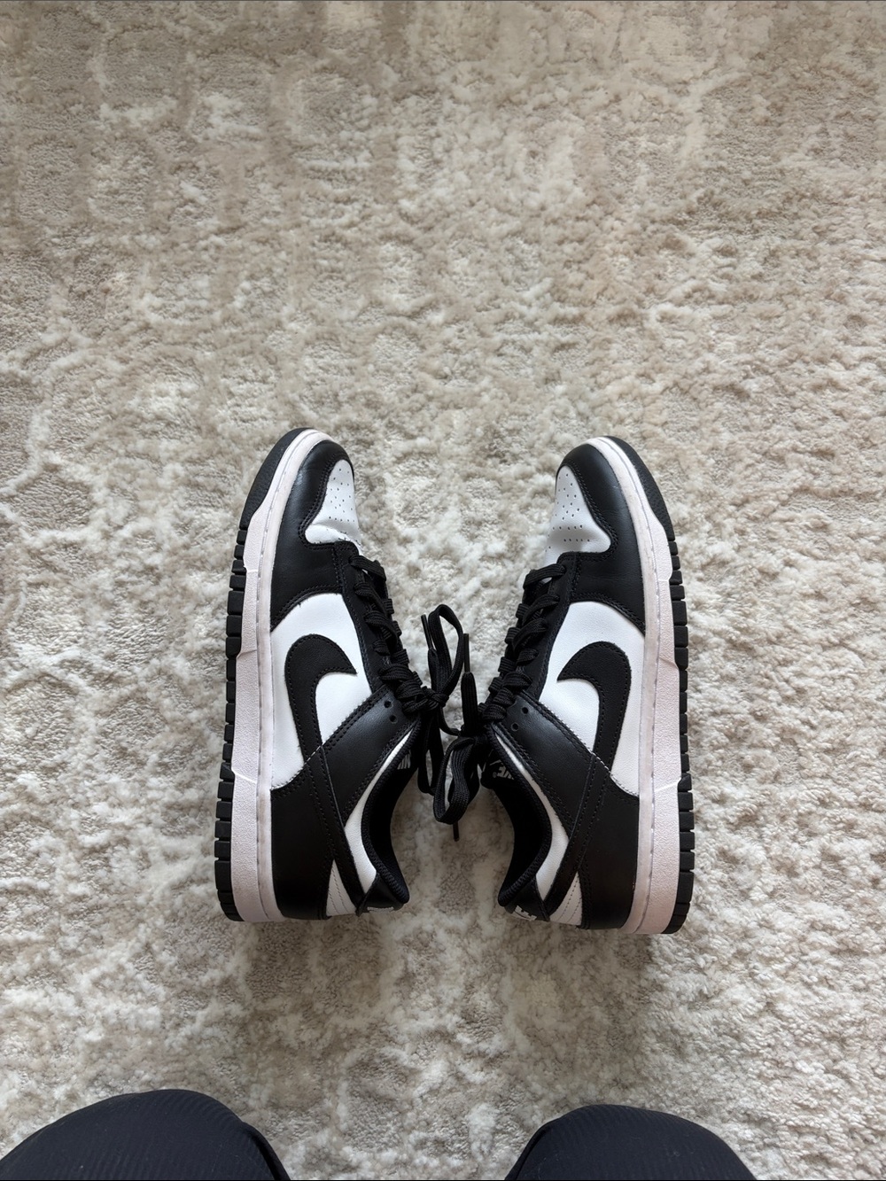 Nike Black and White Low-Top Sneakers - Picture 4 of 5